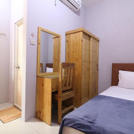 Bedur Homestay Syariah Bekasi Eksteriør billede