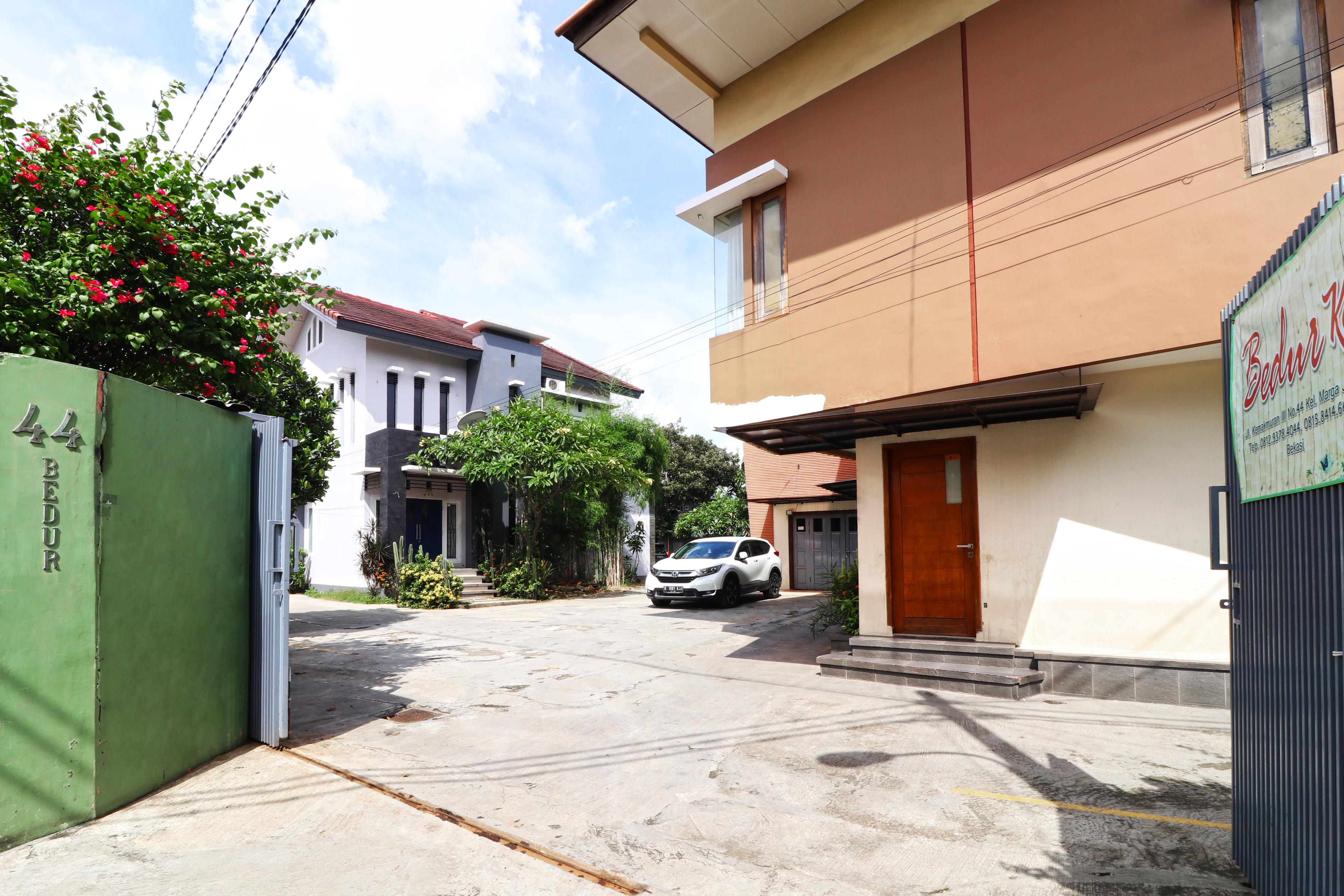 Bedur Homestay Syariah Bekasi Eksteriør billede