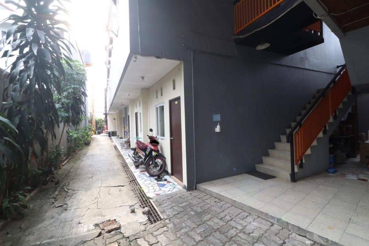 Bedur Homestay Syariah Bekasi Eksteriør billede